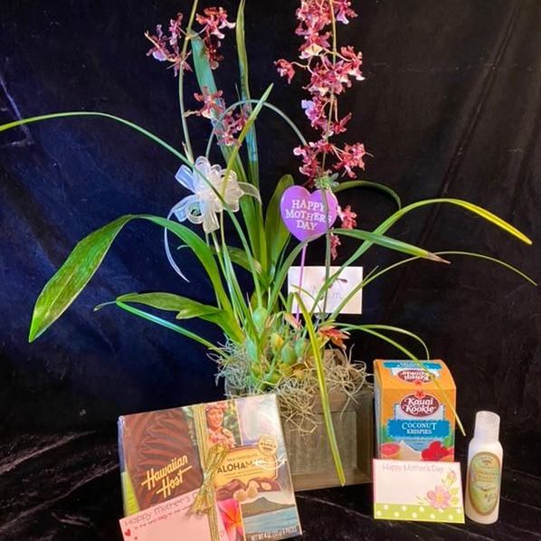 z: Gift Basket: Chocolate Lovers Delight